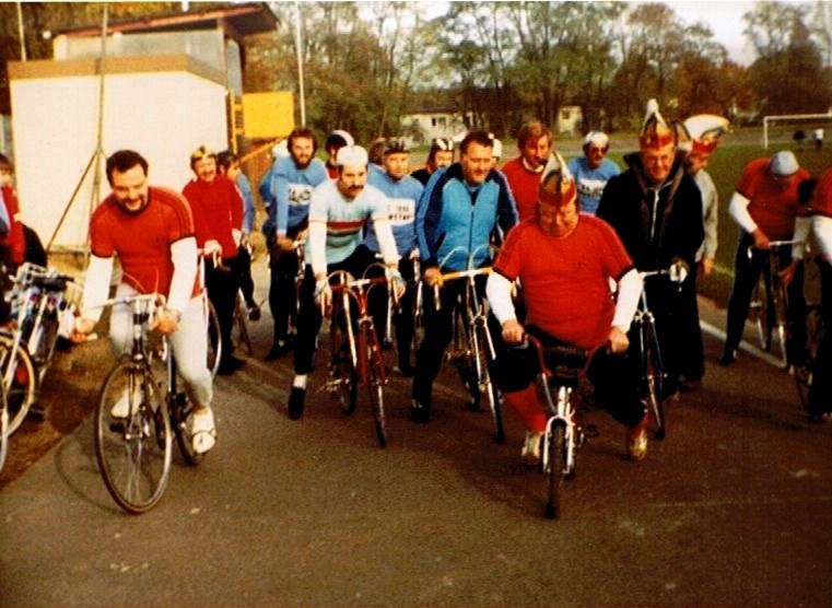 Fasching auf der Darmstädter Radrennbahn