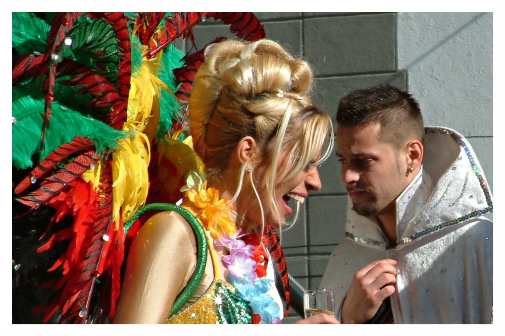 Fasching in Augsburg - Rathausplatz - Under oiner Kapp