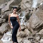 Fashion in einem Wasserfall