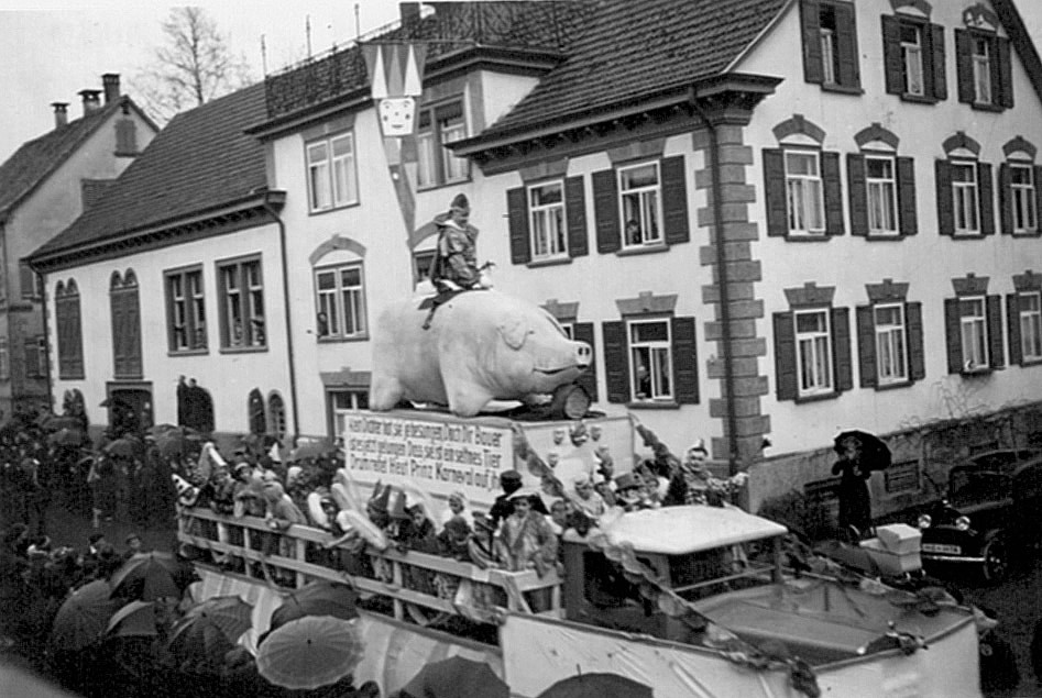 Fasnet in Tettnang Karlstraße ca. 1936