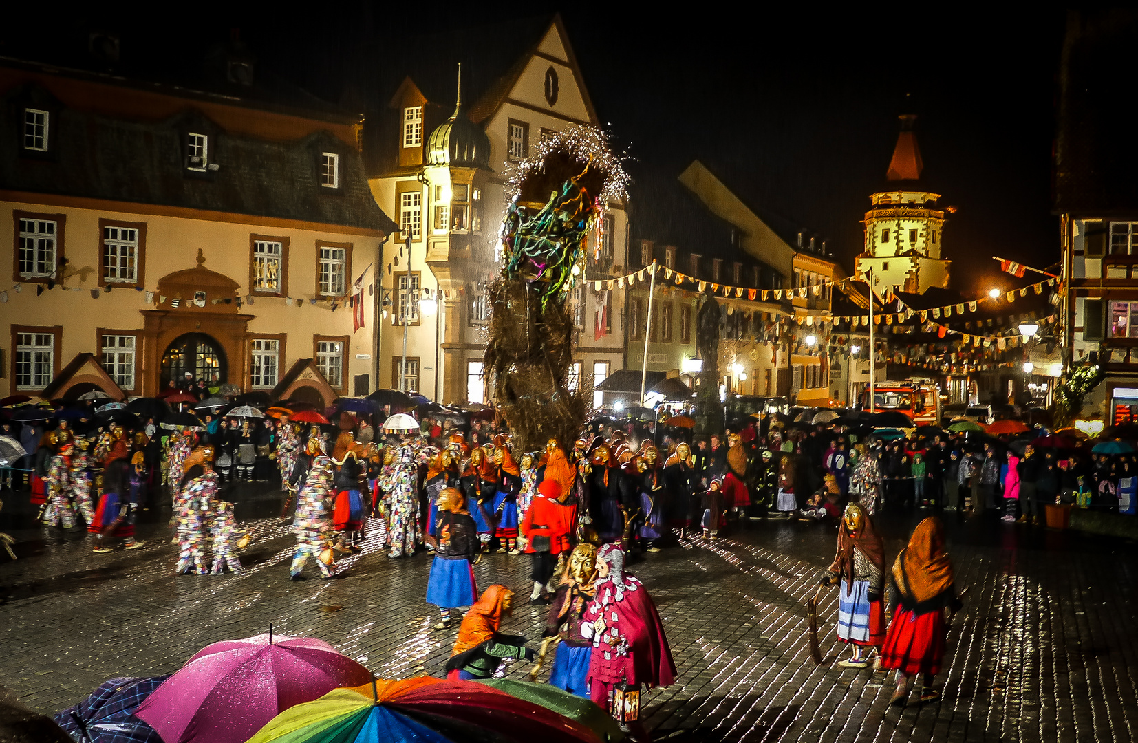 Fasnetsverbrennung auf dem Marktplatz von Gengenbach