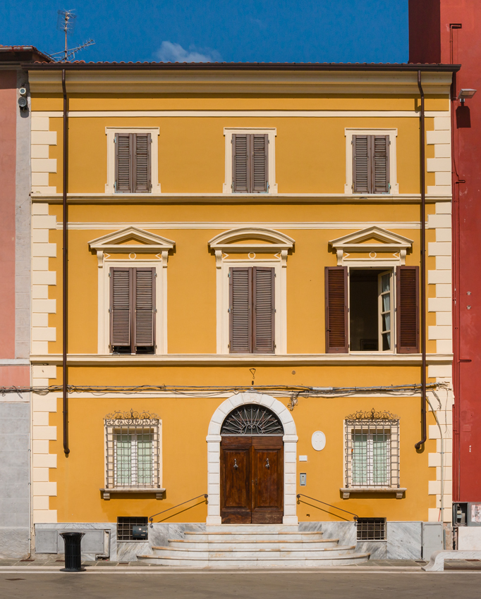 Fassade am Piazza Mercurio