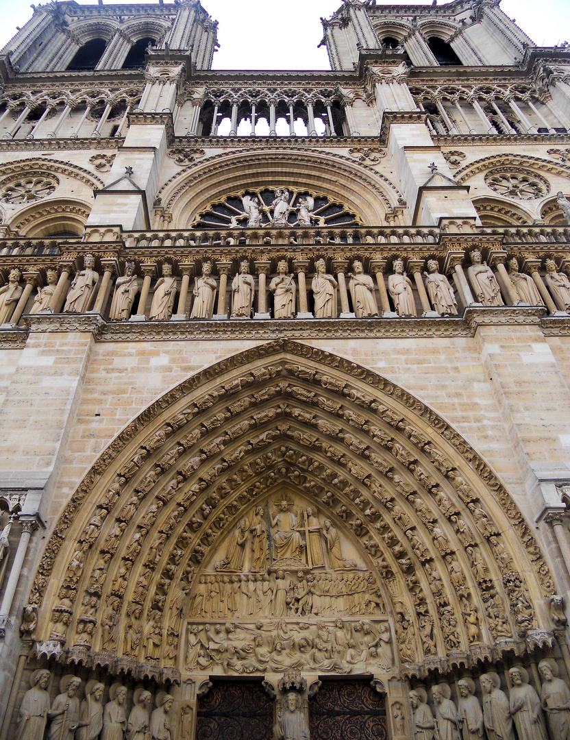 fassade notre dame