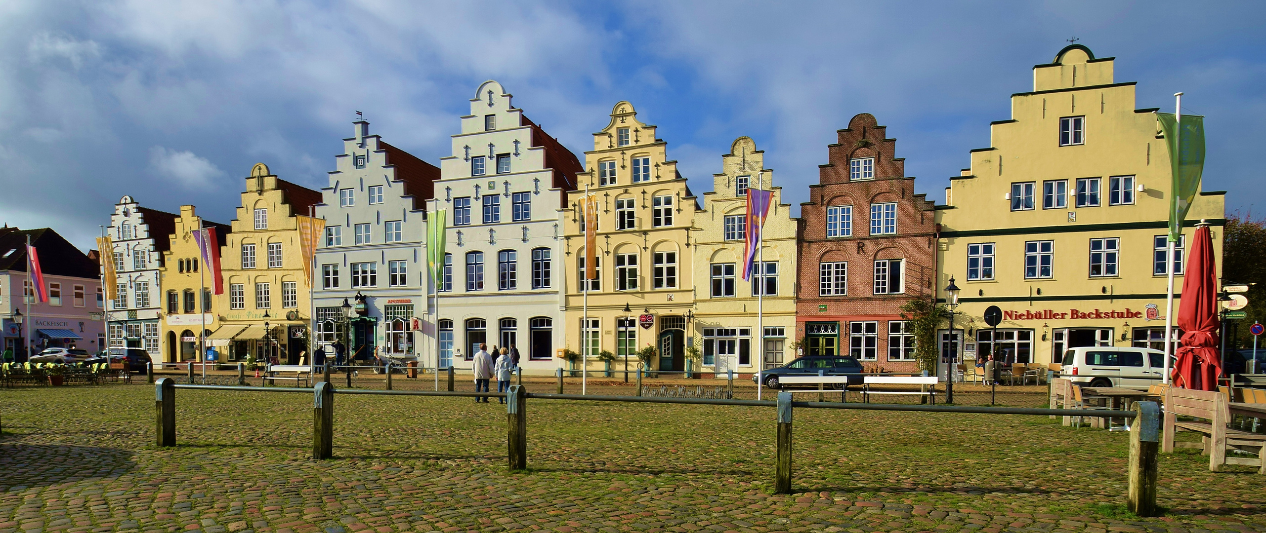 Fassaden am Marktplatz von Friedrichstadt