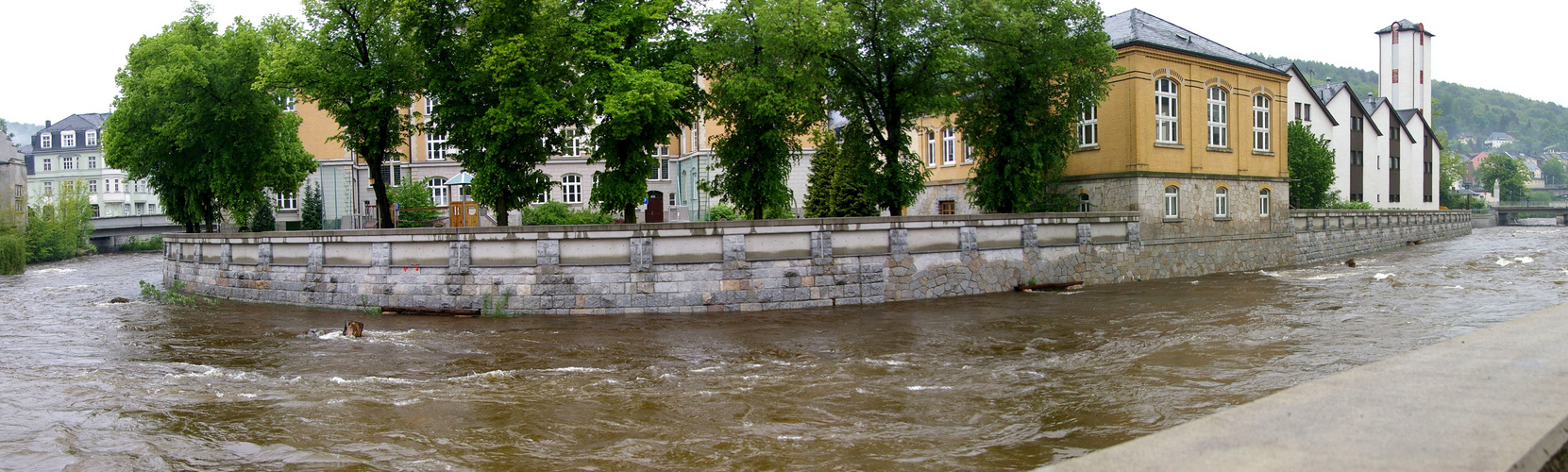 fast Hochwasser - 1. Juni 2012 - mittags