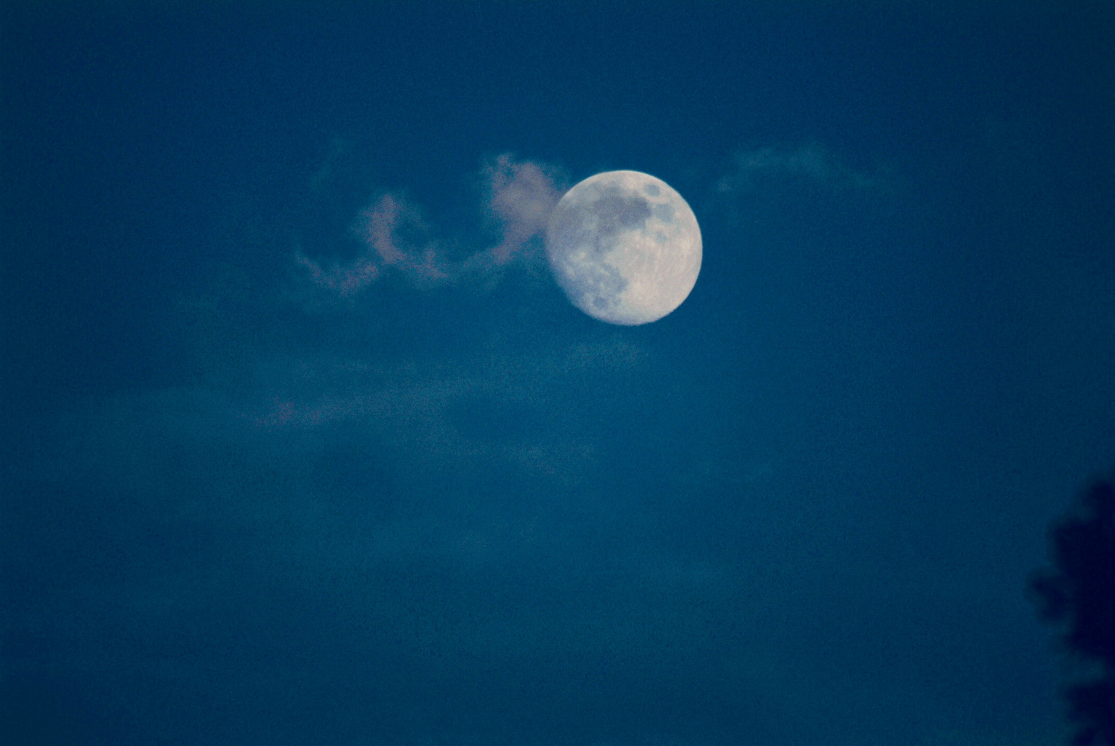 fast Vollmond am 27.05.2018