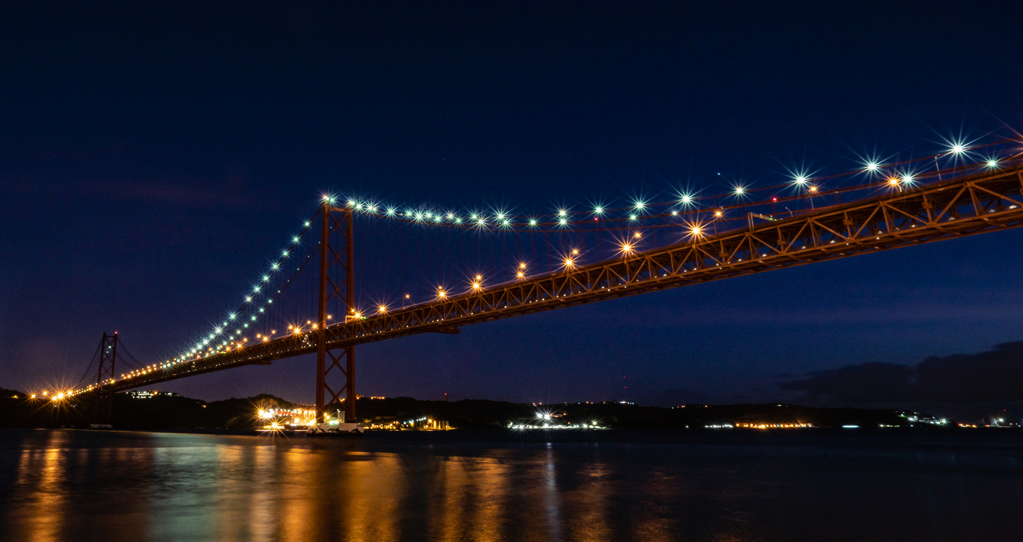 Faszinierende Architektur - 25th de Abril Bridge