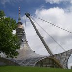 Faszinierende Architektur... (Olympiaturm München)