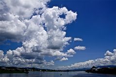 faszinierende wolkenlandschaft nun in farbe, inle see, burma 2011 !