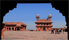 Fatehpur Sikri, Blick auf Audienzhalle und...