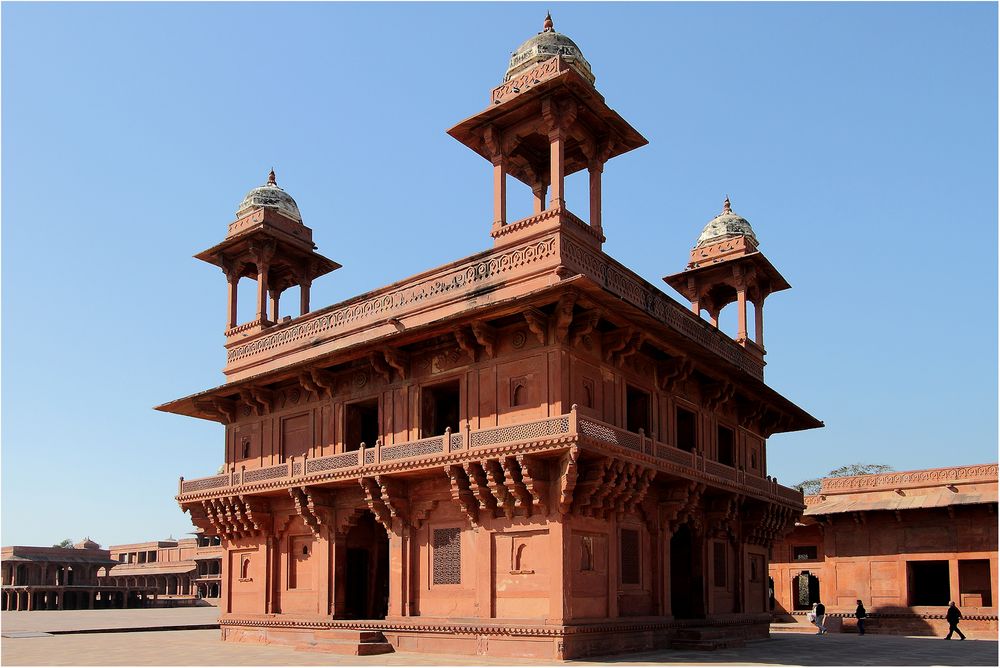 Fatehpur Sikri "Diwan-i-Khas" die private Audienzhalle...