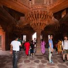 Fatehpur Sikri: Im Innern des Diwan-i-Khas