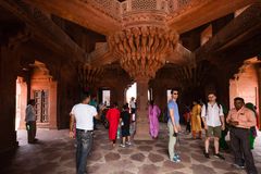 Fatehpur Sikri: Im Innern des Diwan-i-Khas