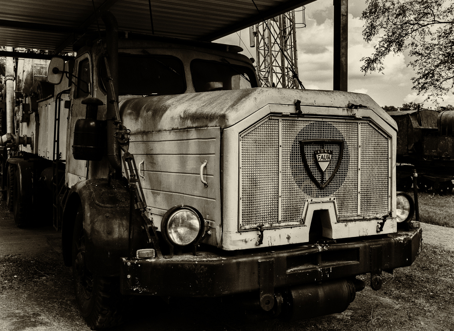 Faun truck custom made to carry a mobile drillig tower