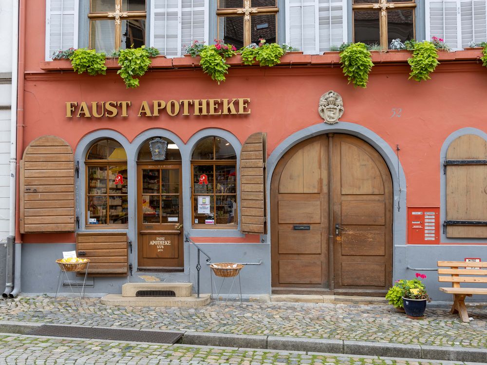 Faust Apotheke in Staufen