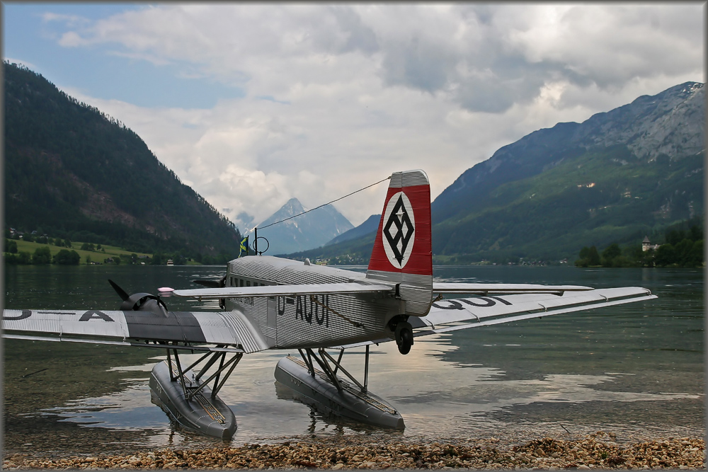 Fazination Wasserflug am Grundlsee