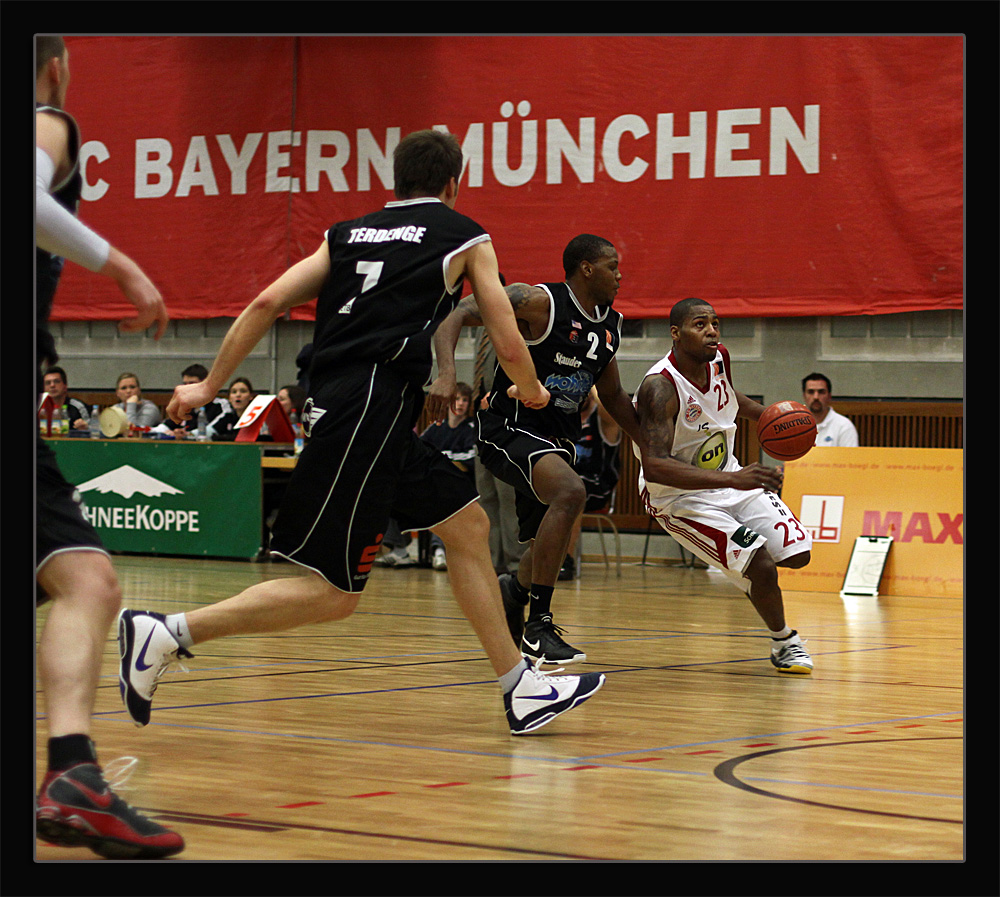 FC Bayern Basketball gg Essen