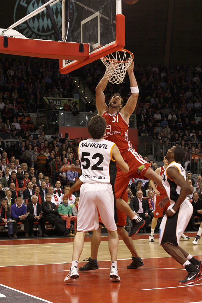 FC Bayern Basketball Grandioser Sieg im Krimi gegen Ulm -3