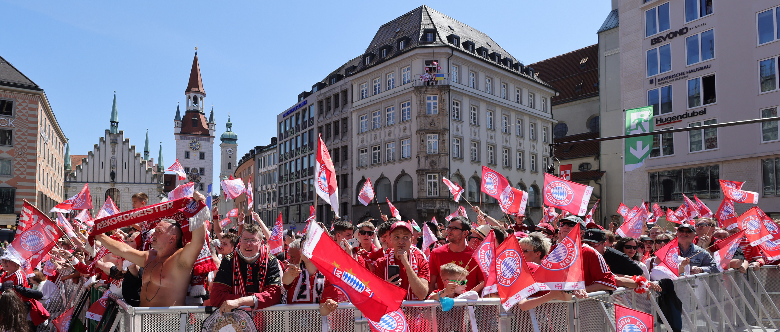 FC Bayern München  - x13