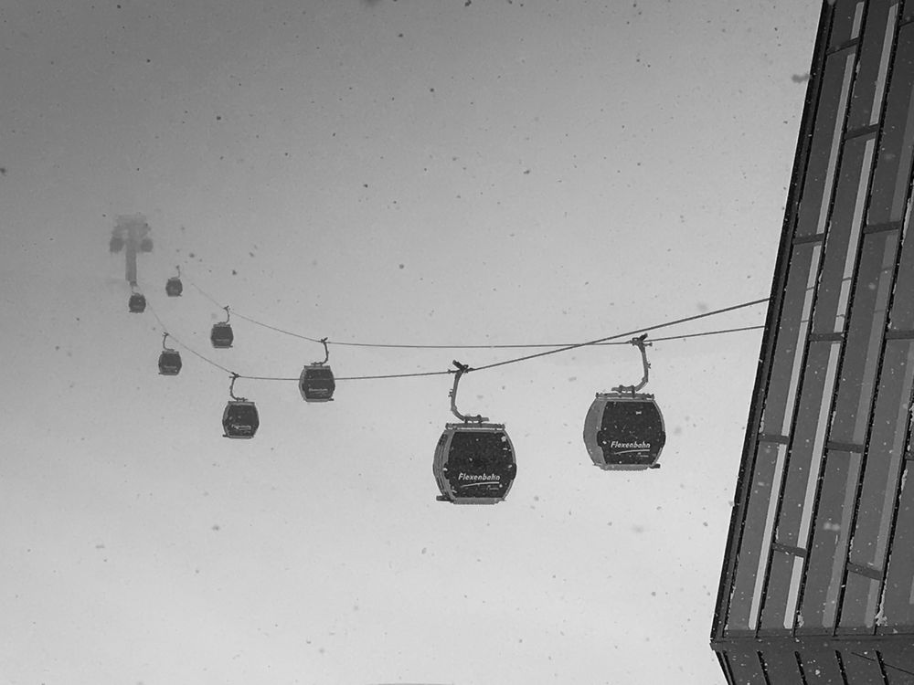 Schneegestöber Flexenbahn von Fotofrosch Paula