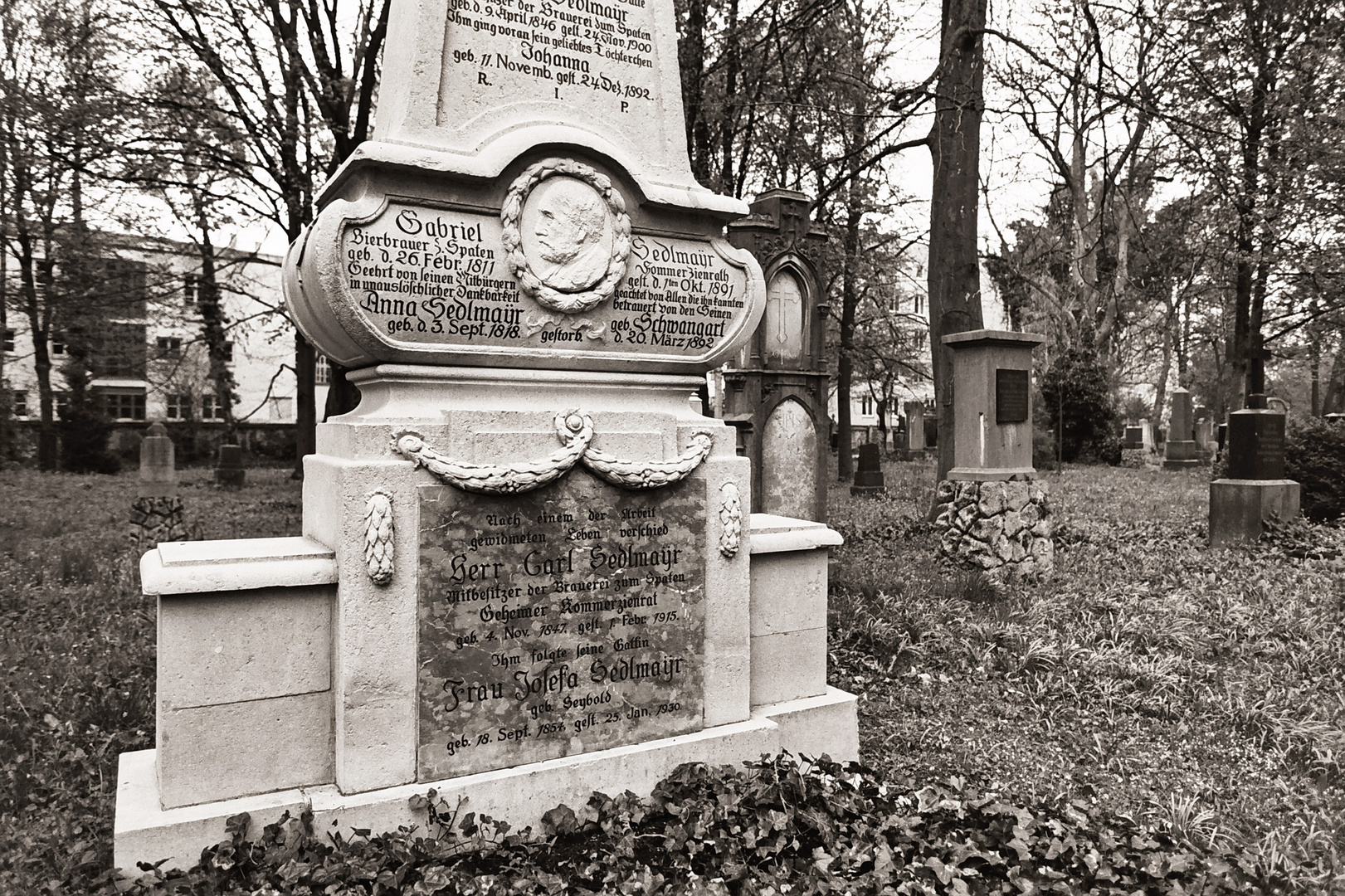 FE2-13 - Alter Südfriedhof München