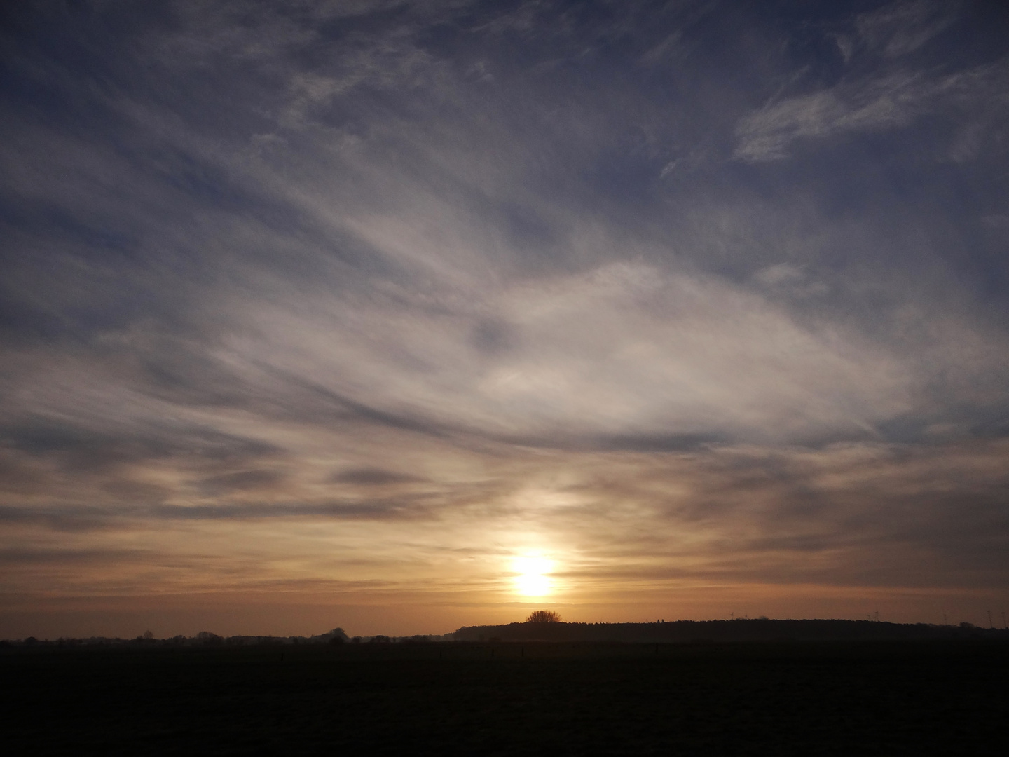 Federleichte Wolkenbildung