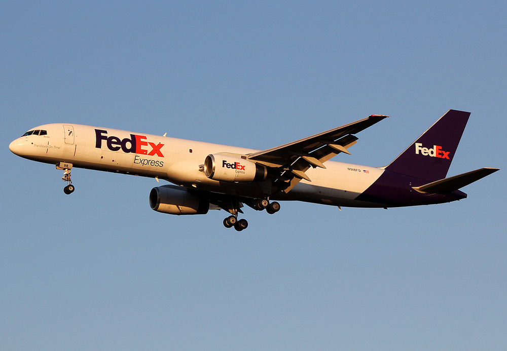 FedEx Boeing 757-23AF N918FD