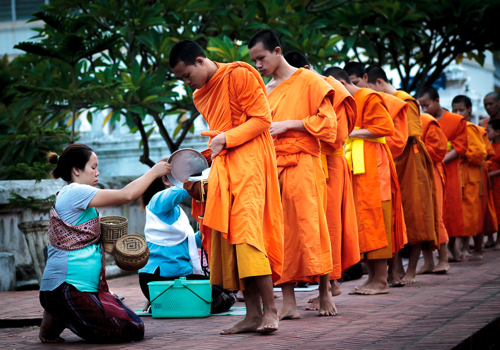 Feeding The Monks@Luang Prabang, Laos