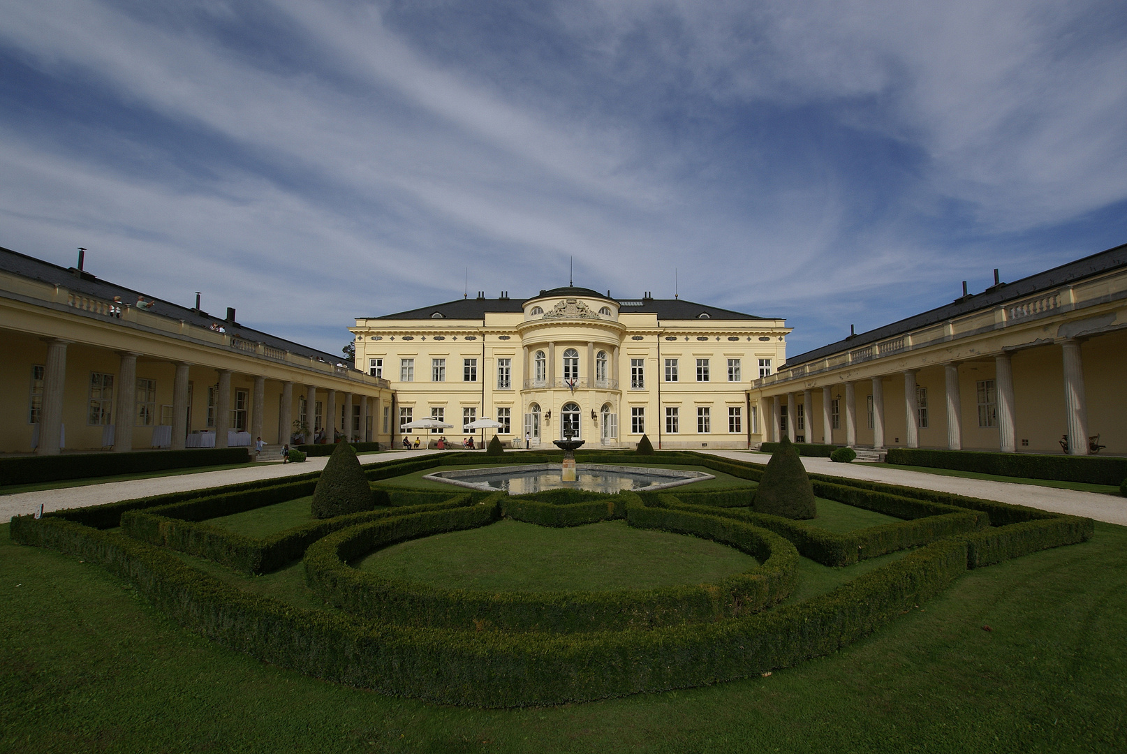 Fehérvárcsurgó - Schloss Károlyi