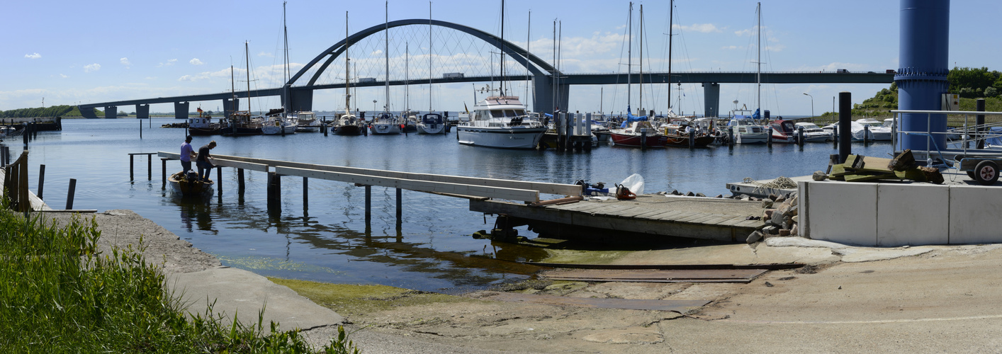 "Fehmarn - Marina mit Brücke"