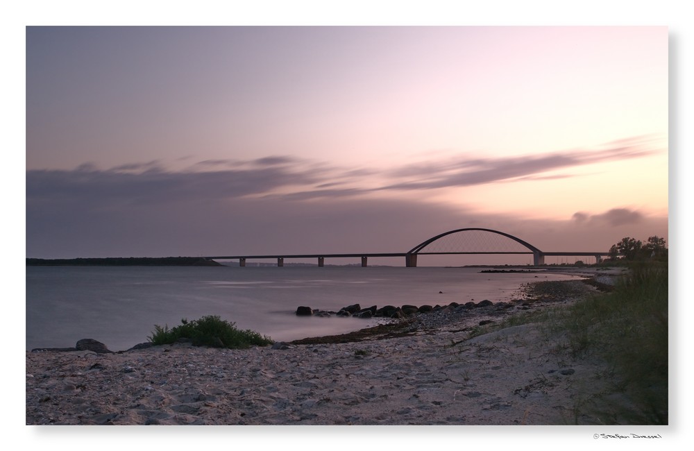 Fehmarnsundbrücke - Sonnenuntergang - Graufilter