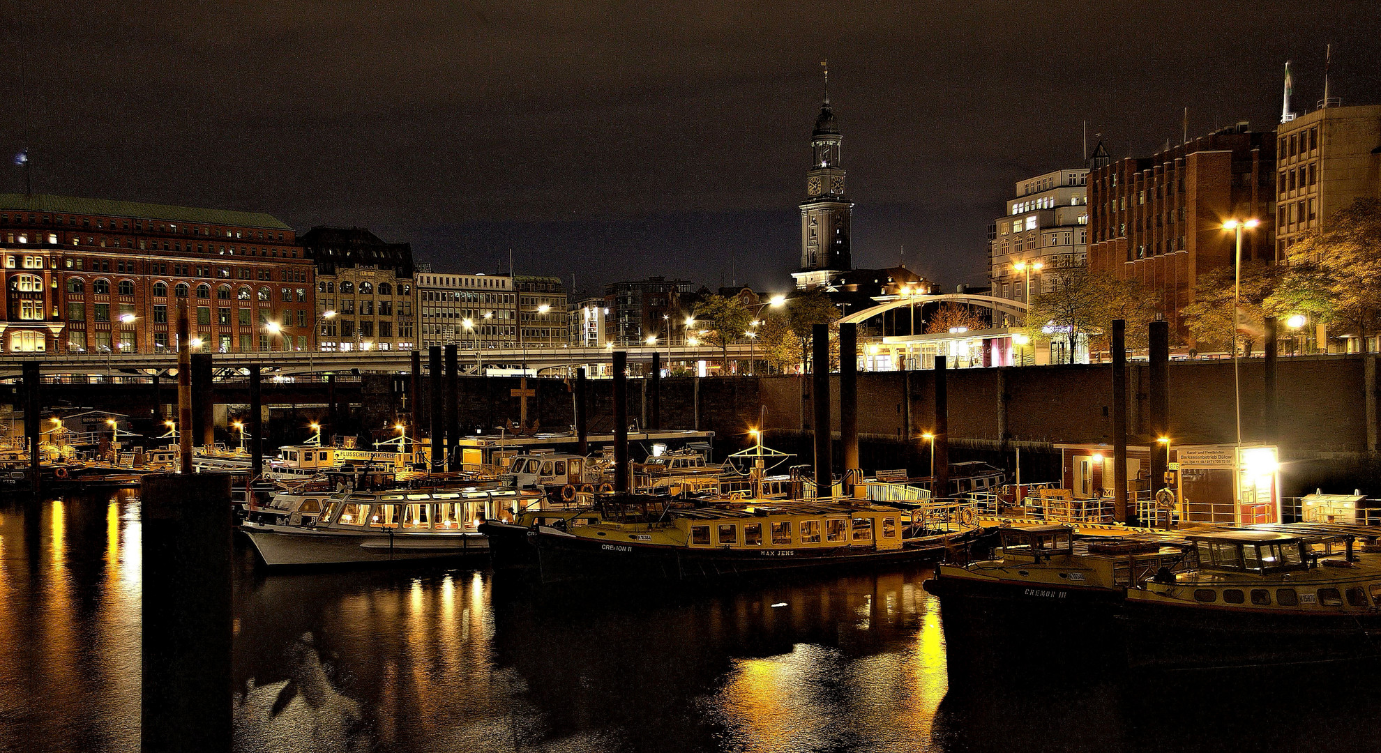 Feierabend im Binnenhafen Hamburg .....