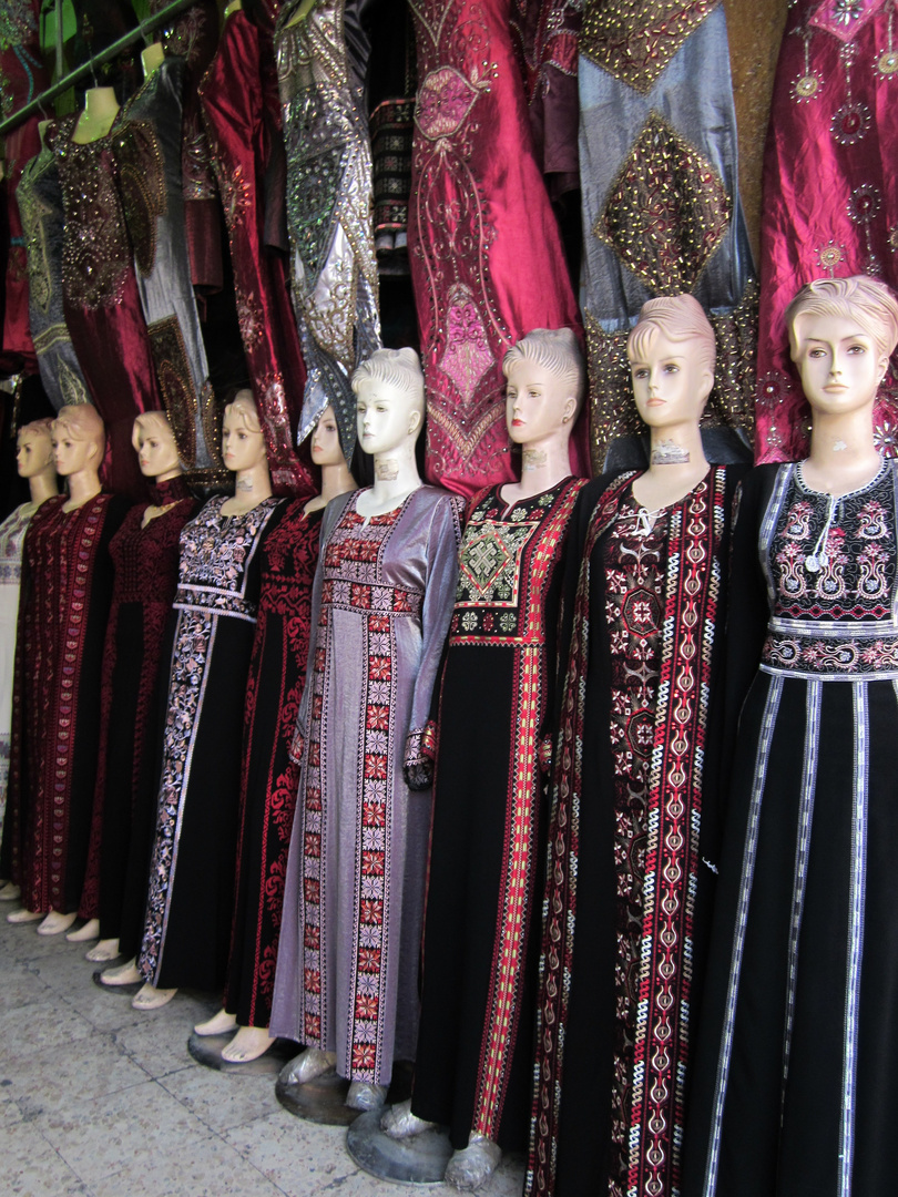 Feine Garderobe in Amman (Jordanien)