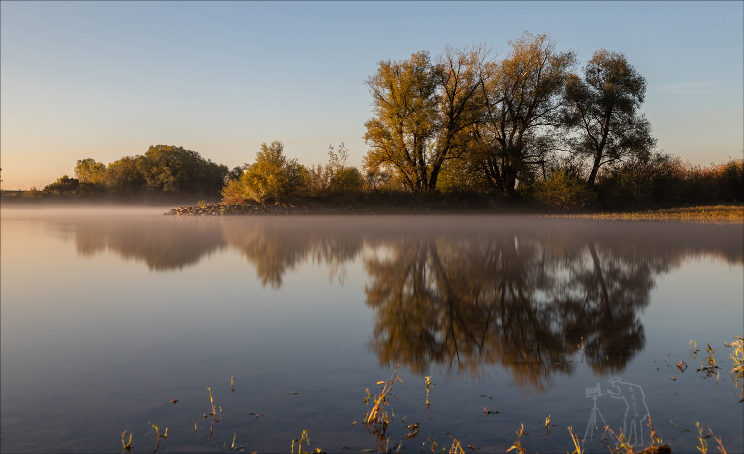 Feine Morgennebel auf der Donau.