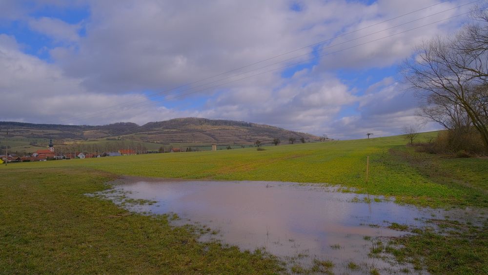 Feld am See (campo junto al lago)