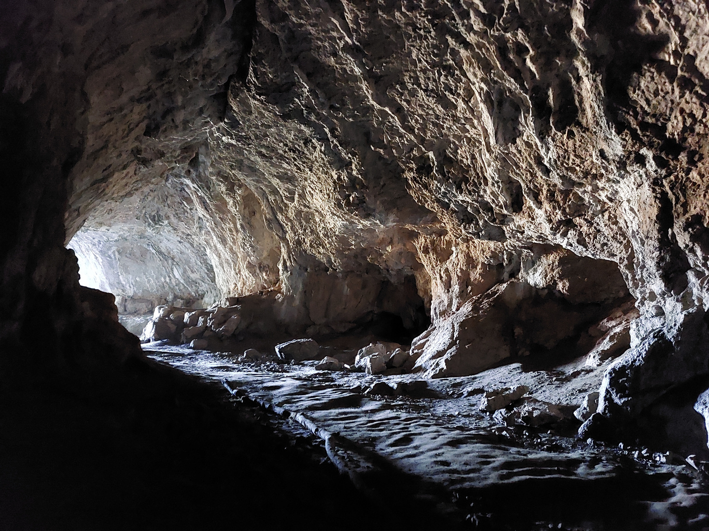 Feldhofhöhle