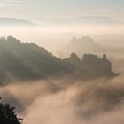 Feldsteine im Herbstlicht