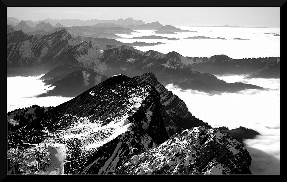 Fels überm Nebel