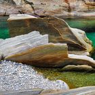 Felsblock im valle verzasca, Tessin