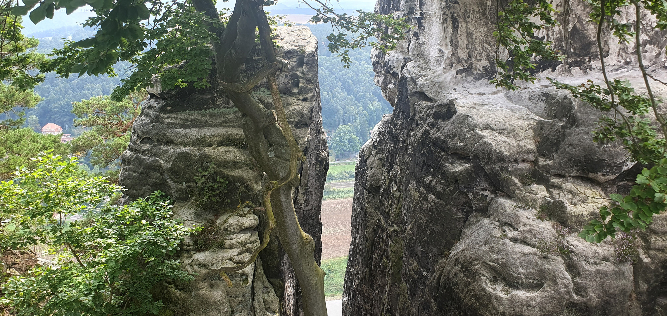 Felsdurchblick