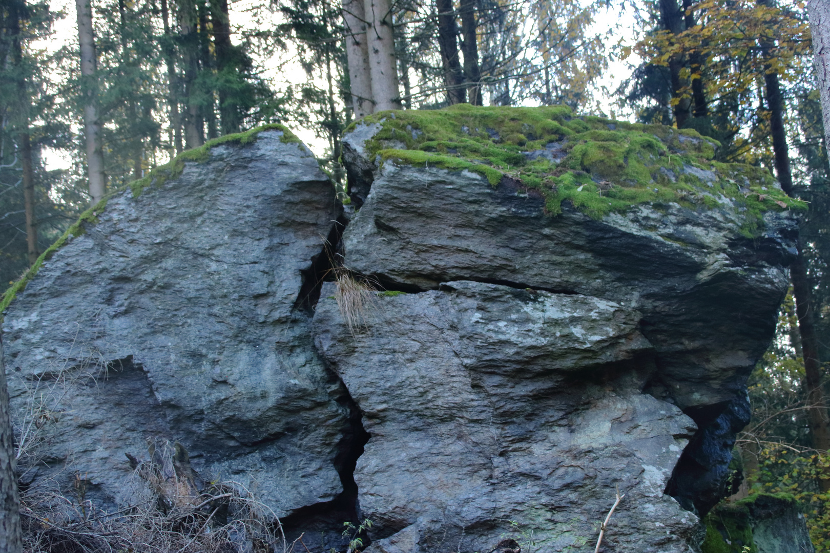 Felsen auf der Friesacher Burgbaustelle