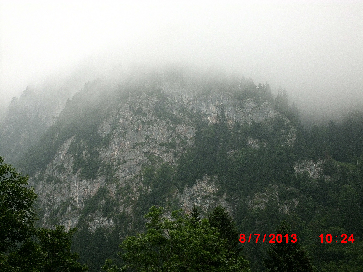 Felsen im Nebel