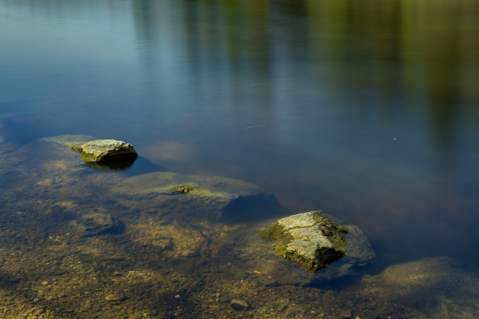 Felsen im See