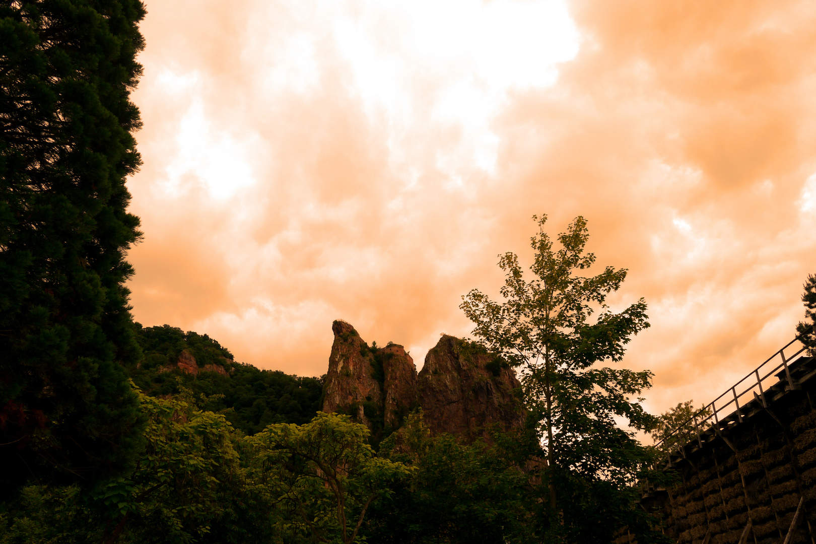 Felsen Rheingrafenstein in Bad Münster am Stein / Nahe.