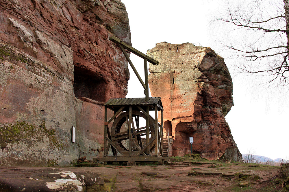 Felsenburg Fleckenstein, liegt auf dem 7 Burgenwanderweg Bild 3