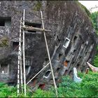 Felsengräber Bestattung der Toraja- Sulawesi- Celebes