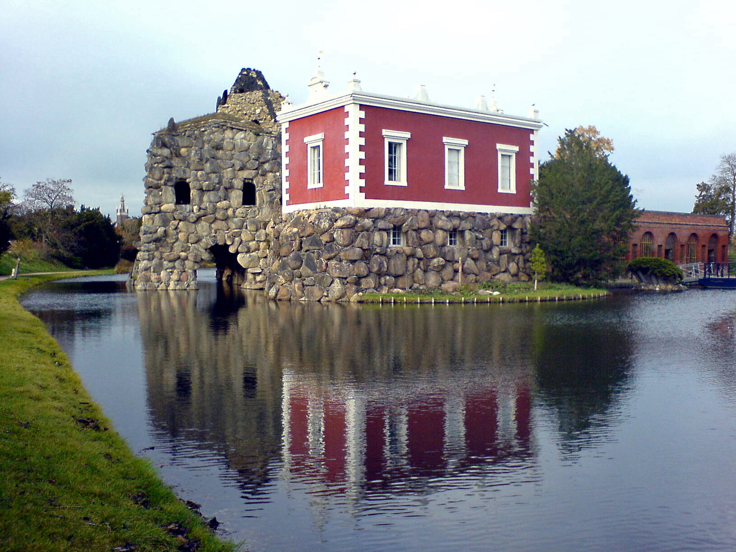 Felseninsel Stein und Villa Hamilton