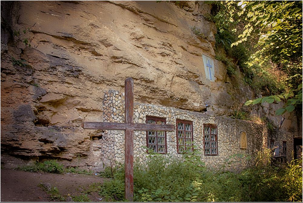 Felsenkloster Saharna