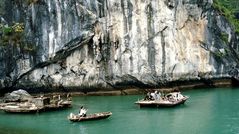 Felsenküste, Halong Bay, Vietnam