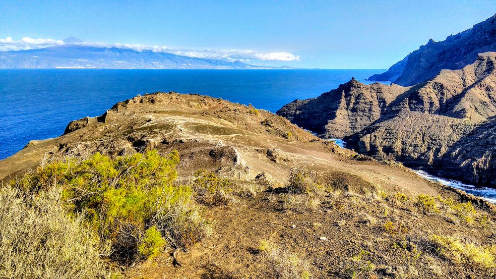 Felsenküste oberhalb Hermigua - La Gomera